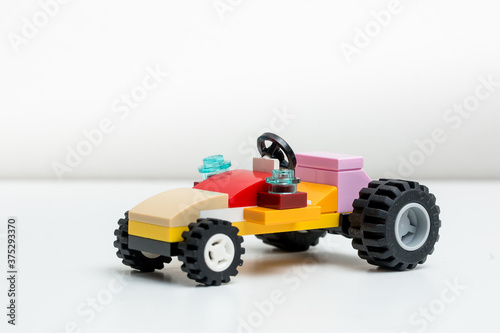 toy brick car © Darren Lebeuf