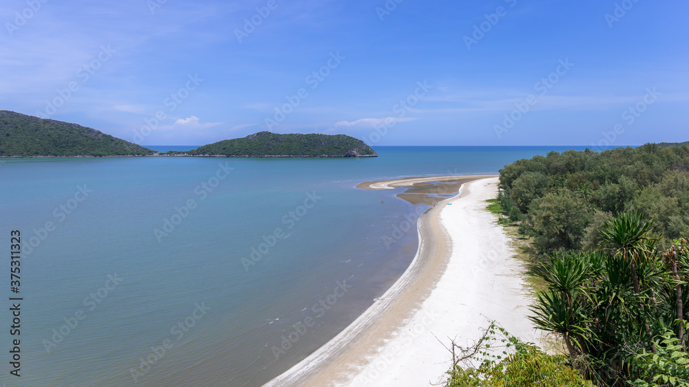 Beach and sea, Thailand
Khao Sam Roi Yot National Park