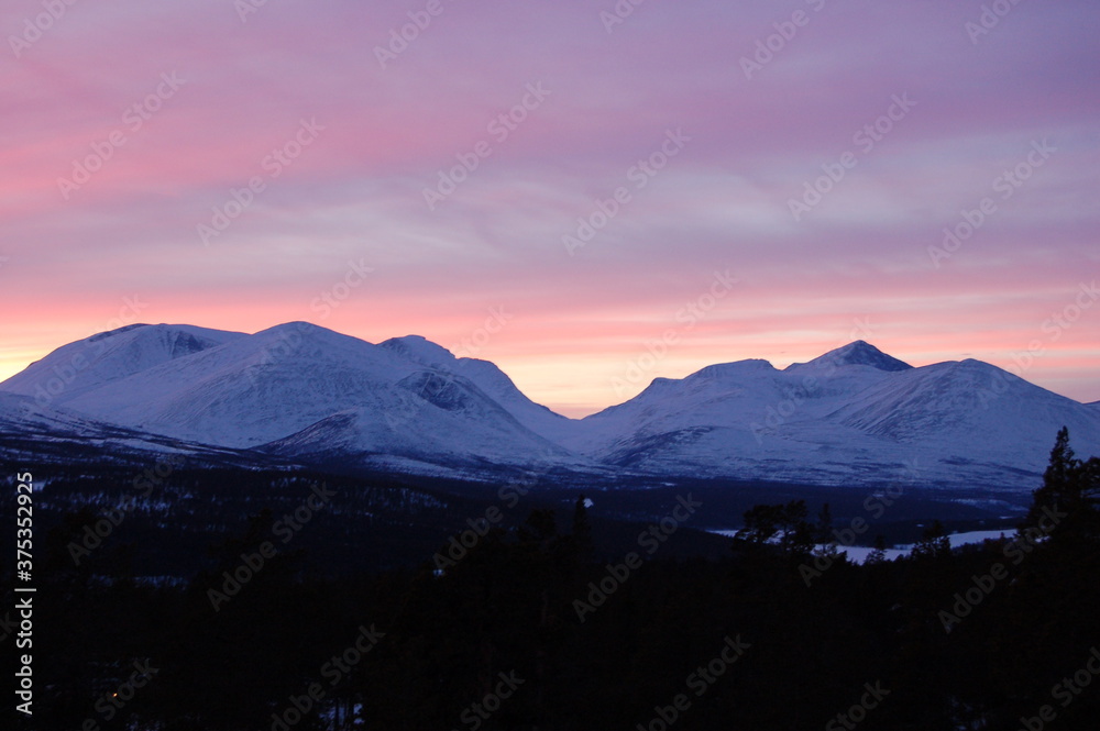 Fototapeta premium sunset in the mountains