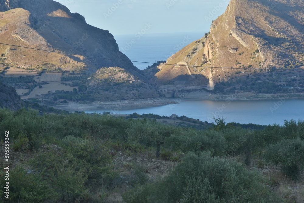 Diga Rosamarina sul Fiume San Leonardo. Comune di Caccamo, Palermo. Sicilia