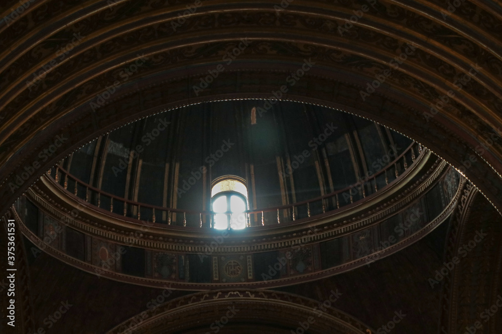 Obraz premium light entering trough small window