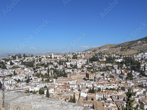 Ciudad de Granada fotografiada desde un alto