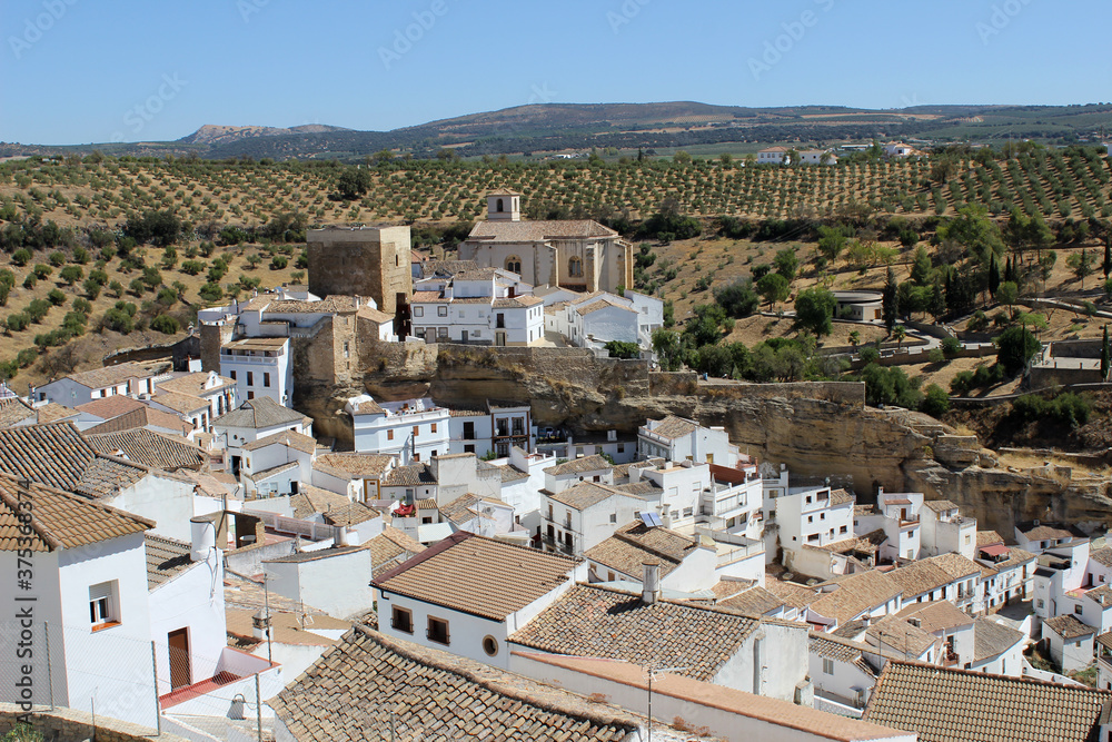 Cityscape of Setenil de las Bodegas, white village of Cádiz 