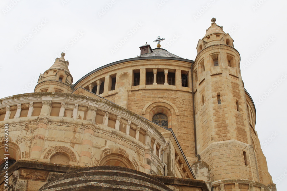 the cathedral of the holy sepulchre in jerusalem