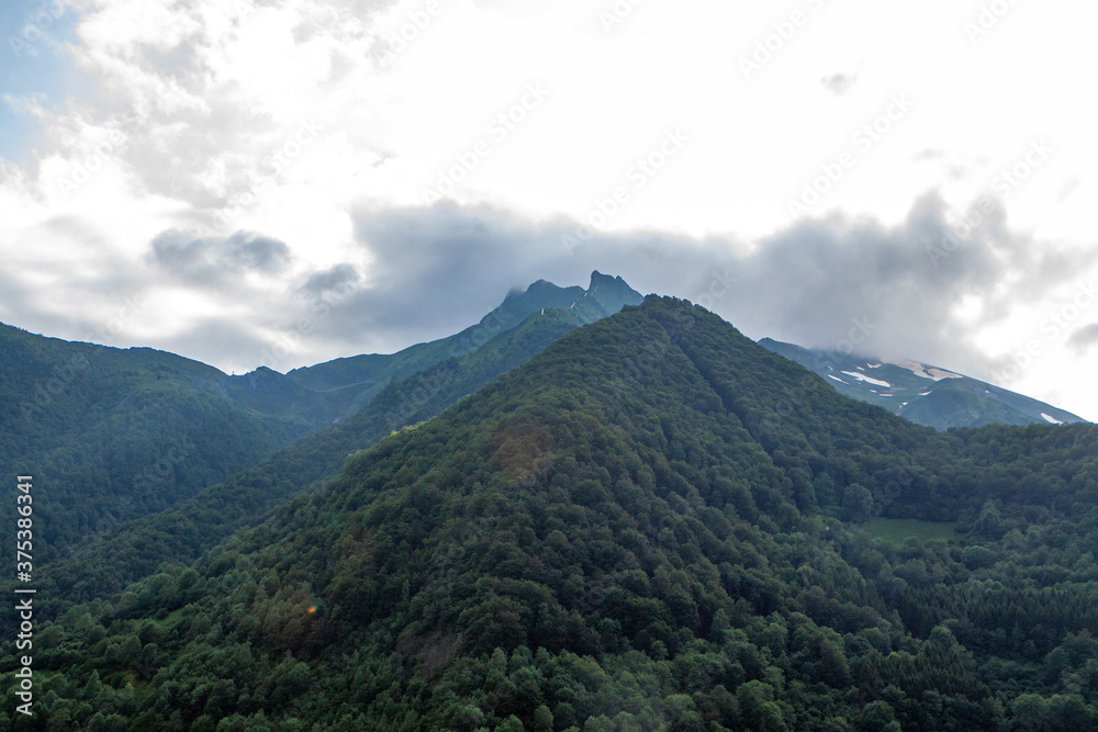 Paysage de montagne, pyrénées centrale, france, ariège