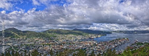 Panorama sulla città di BERGEN, Norvegia © lionelb