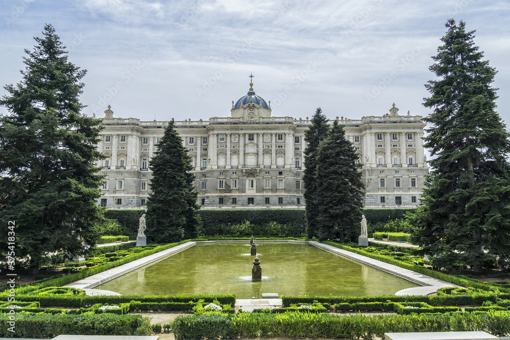 Obraz premium Campo del Moro (Field of the Moor) - glorious Public park near Spanish Royal Palace (Palacio Real) in Madrid. Palacio Real - official residence of the King of Spain.