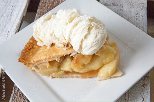 Fényképezés home made apple pie and ice cream