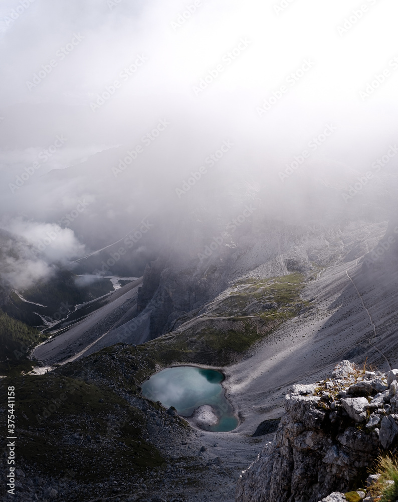 Obraz premium fog over the mountains