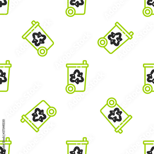 Line Recycle bin with recycle symbol icon isolated seamless pattern on white background. Trash can icon. Garbage bin sign. Recycle basket sign. Vector Illustration.