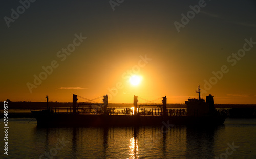 Ship over Paraná River