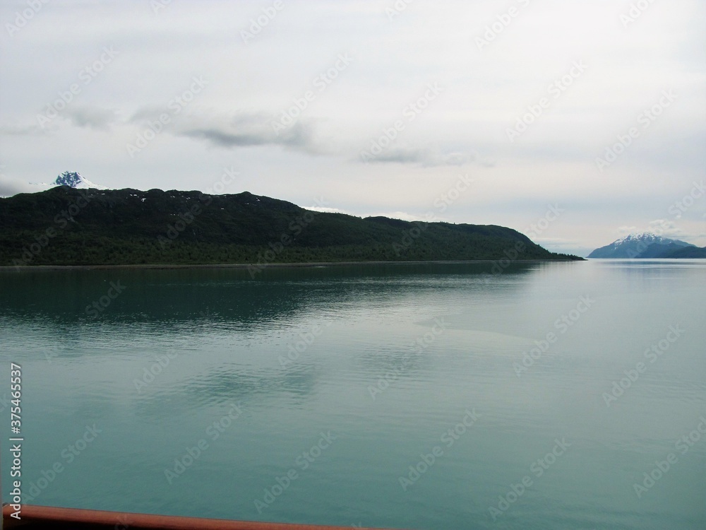 Cruising Alaska's Tarr Inlet on the Inside Passage