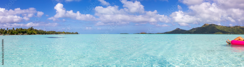 Panaramic view of beautiful clear turquoise ocean water in the South Pacific tropical island of Bora Bora Panaramic view of beautiful clear turquoise ocean water in the South Pacific tropical island of Bora Bora