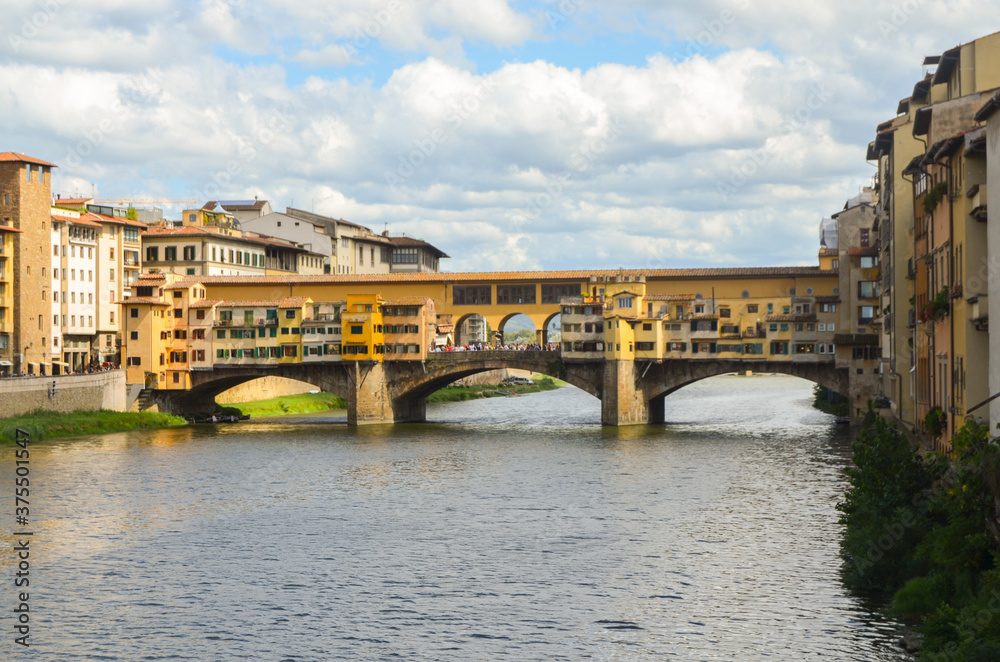 Beautifil the Ponte Vecchio brige in Florence, Italy.