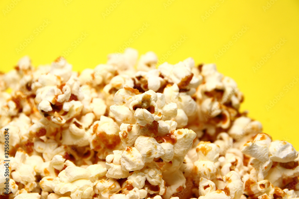 Popcorn coated with a sugar Popcorn coated with a sugar