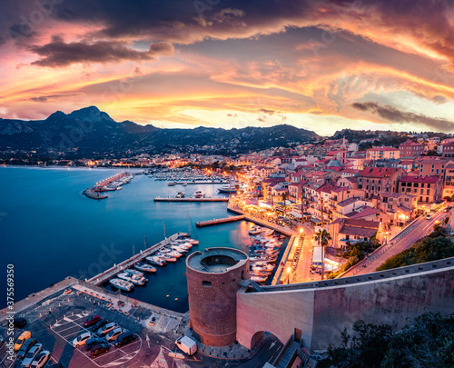 Bild auf Leinwand Gorgeous evening cityscape of Calvi port