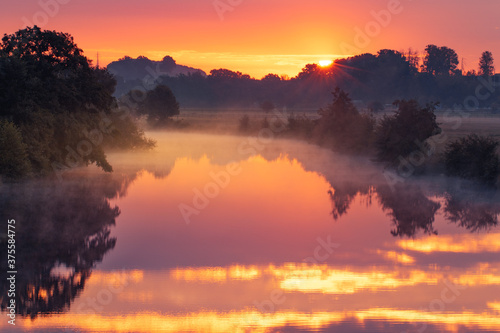 Ruhr im Morgengrauen bei Dortmund