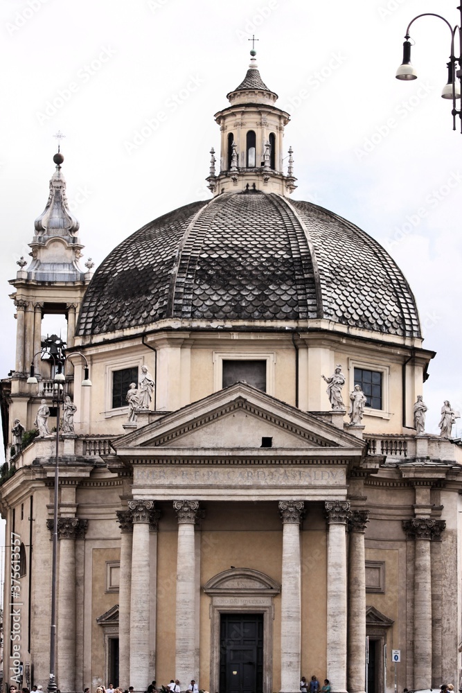 Obraz premium A view of Rome in Italy