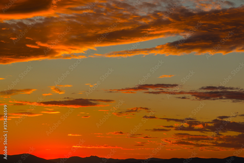 krajobraz niebo chmury zachód słońca lato góry słońce czerwień 