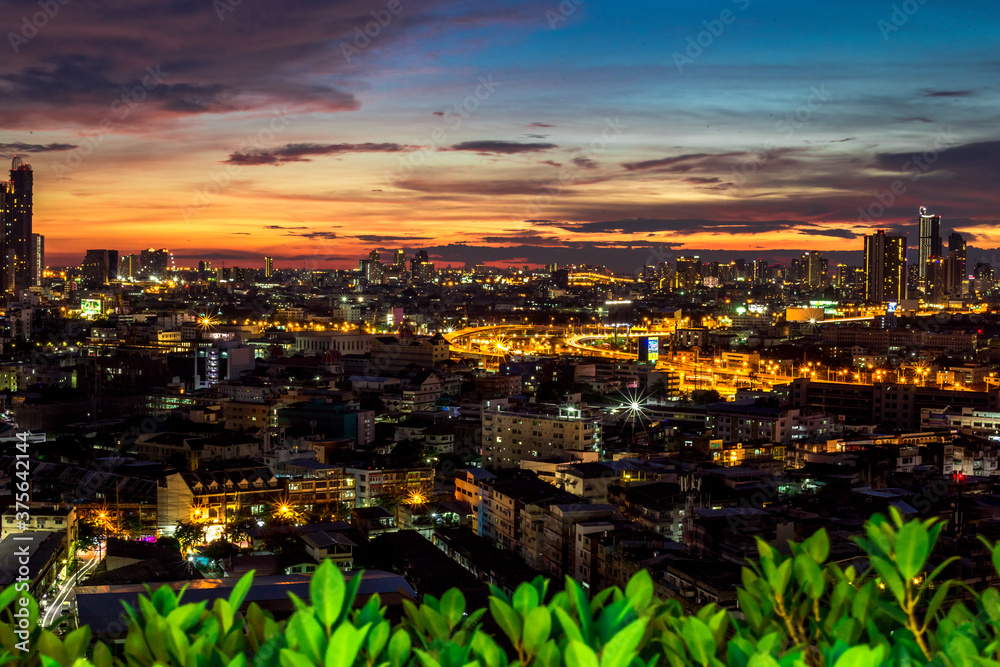 Naklejka premium blurry panoramic background of the light of the morning sun and the various condominiums, showing the distribution of many yard shelters today.