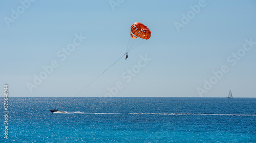 parafly in the bay of angels in Nice