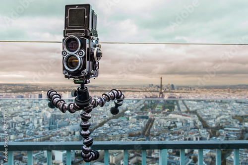 Vintage Twin Lens Reflex TLR Medium Format Camera With Paris Skyline