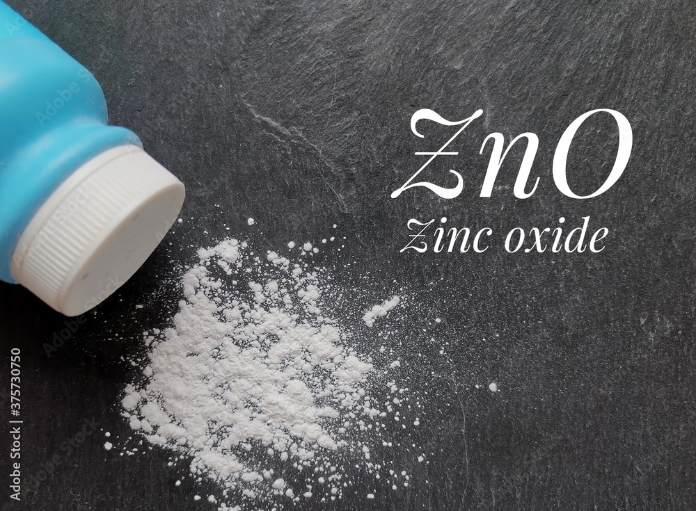 Chemical formula of zinc oxide molecule with white zinc oxide powder