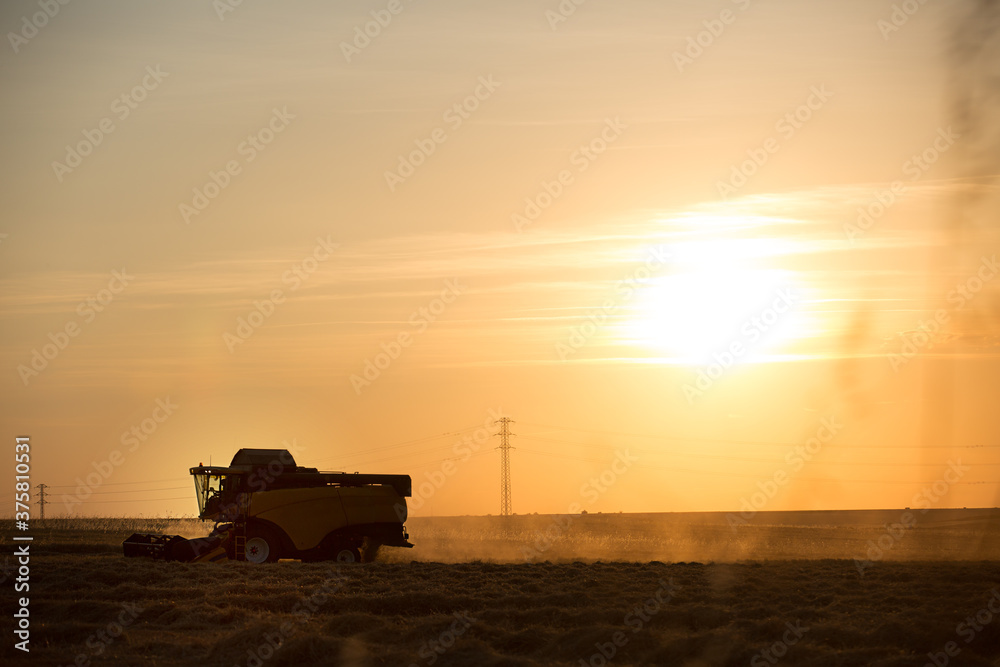 Combine harvester Combine harvester