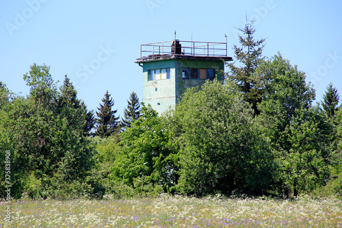 Grenzturm, Grenzsicherungsturm, ehemalige Grenze zwischen Ost und West-Deutschland, Frankenheim, Thueringen, Deutschland, Europa photo