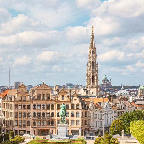 View over Brussels from Mont des Arts (Kunstberg) with Basilica, Sacré-Coeur (Koekelberg) in the background © Silvia Eder