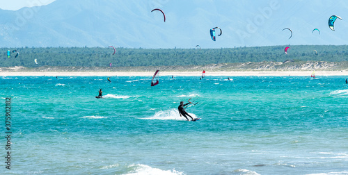 Canvas Print kite surfing in the sea
