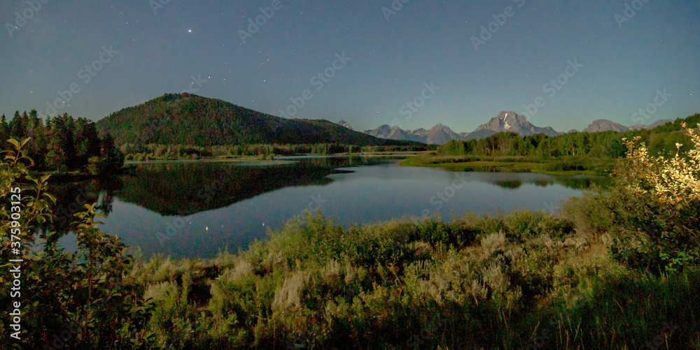 grand teton national park in wyoming early morning