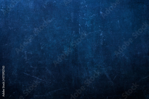 Old blue grungy wall © Azahara MarcosDeLeon