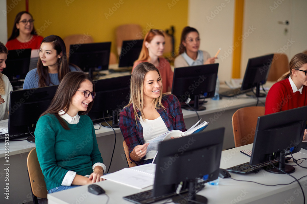 Fototapeta premium Classrom with students