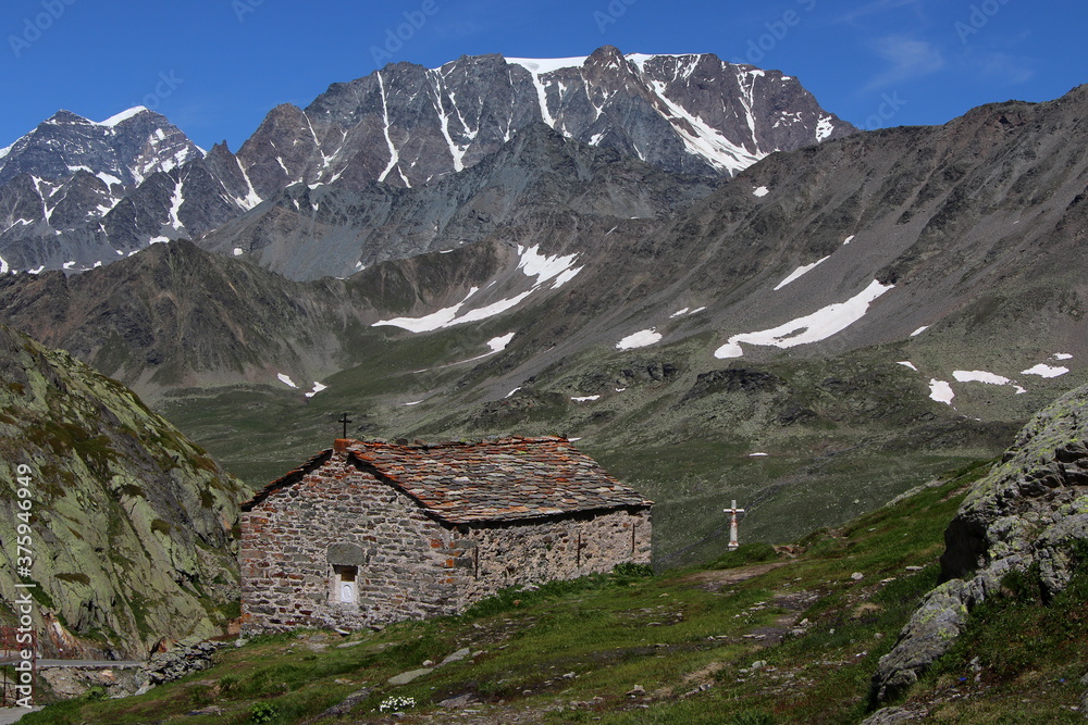 views of the alps between Switzerland and Italy