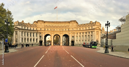 Admiralty arch in london