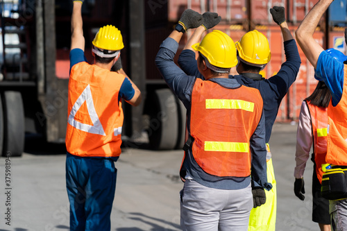 Foto Strike of workers in container yard