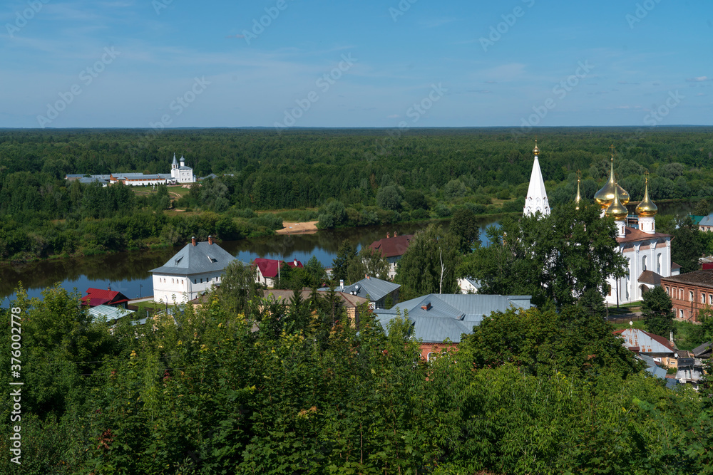 Панорама города Гороховец со смотровой площадки  Свято-Троицкого Никольского монастыря.