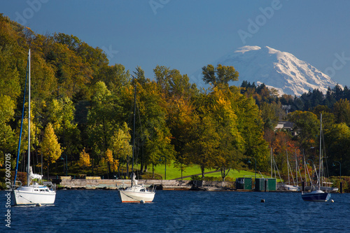 View of fall foliage and Mt. Rainier from Lake Washington
