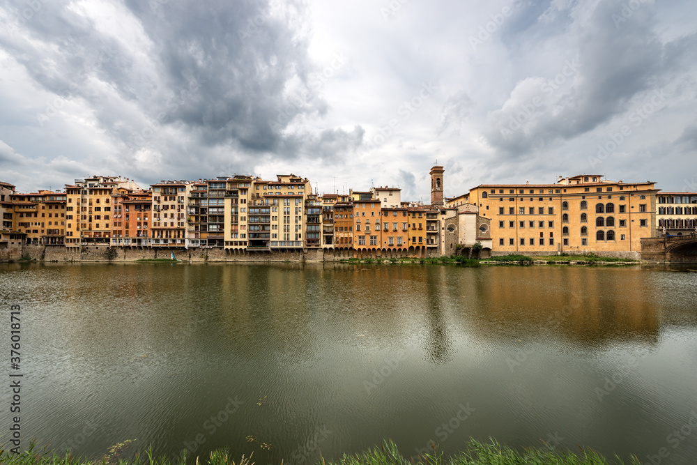 Arno River and Florence cityscape, quarter between the Ponte Vecchio (Old Bridge) and the Santa Trinita Bridge. UNESCO world heritage site, Tuscany Italy, Europe