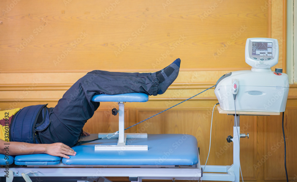 Lumbar traction , Medical Lumbar traction equipment for physiotherapy