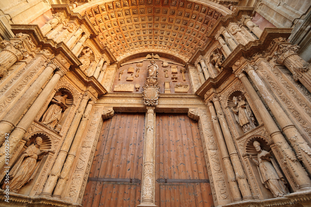 fachada principal, obra de Miguel Verger iniciada en 1592, renacentista, Catedral de Mallorca , siglo  XIII, Monumento Histórico-artístico, Palma, mallorca, islas baleares, españa, europa