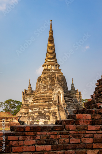 タイのアユタヤにある、ワット・プラシーサンペットの3本並んだ仏塔