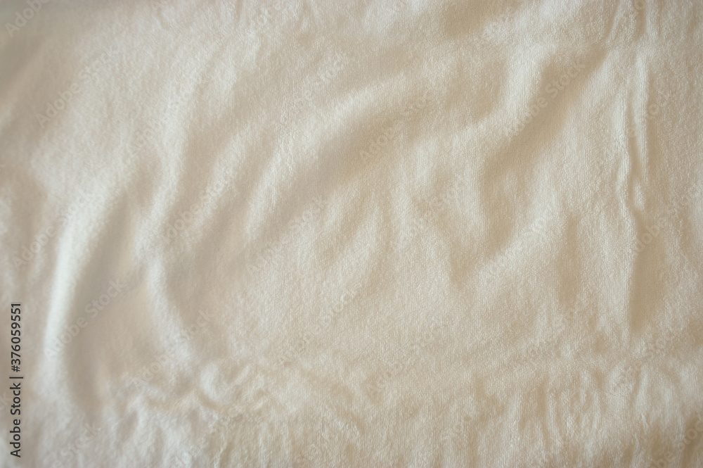 Naklejka premium Background image of bed sheet with white color