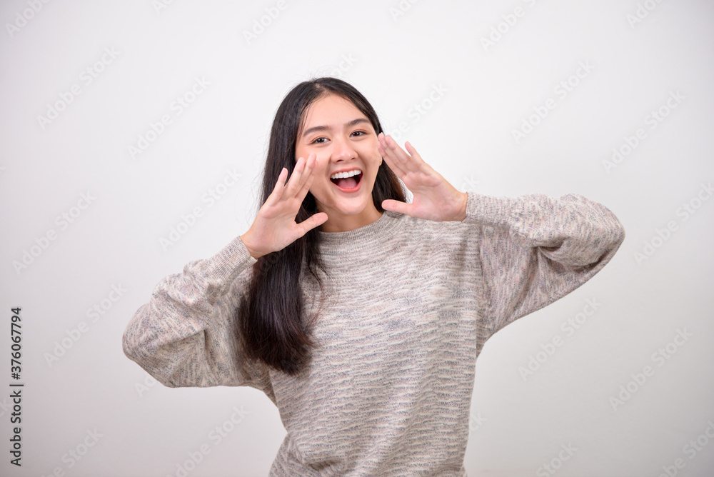 young woman announcing.