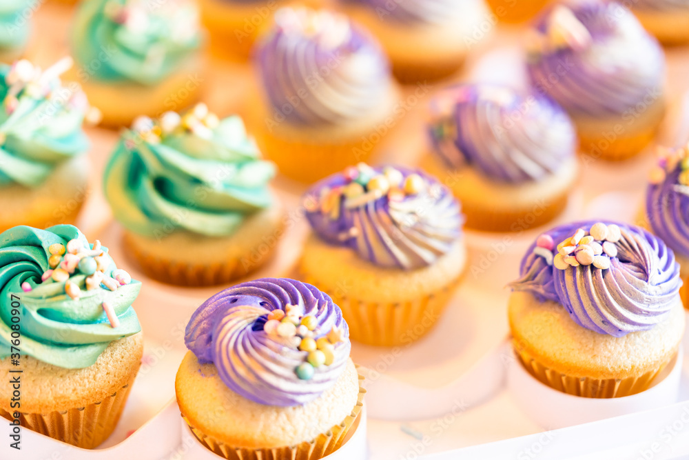 Vanilla cupcakes Vanilla cupcakes