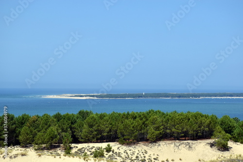 Blick von der Dune du Pilat   ber die Bucht von Arcachon