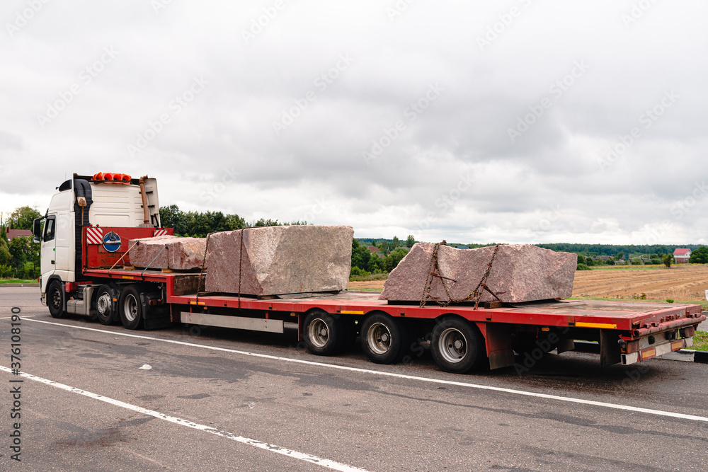 transport of huge stone slabs