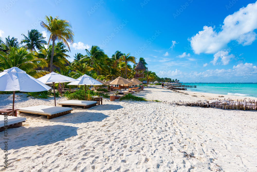 Isla Mujeres, Yucatan, Mexico. One of the most beautiful islands.  - obrazy, fototapety, plakaty 