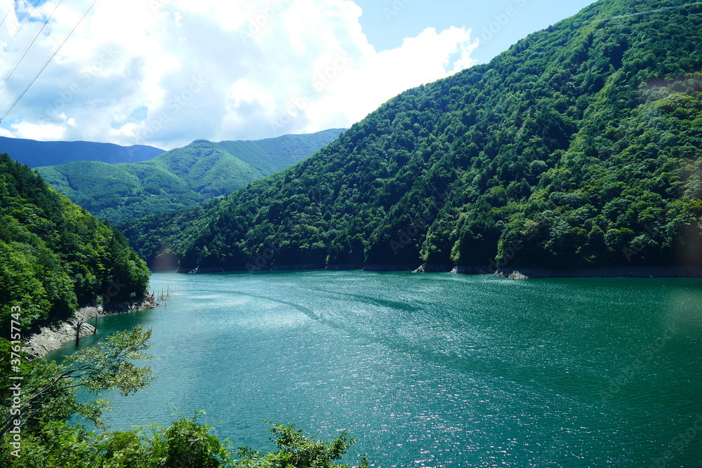 日本の長野県のダム